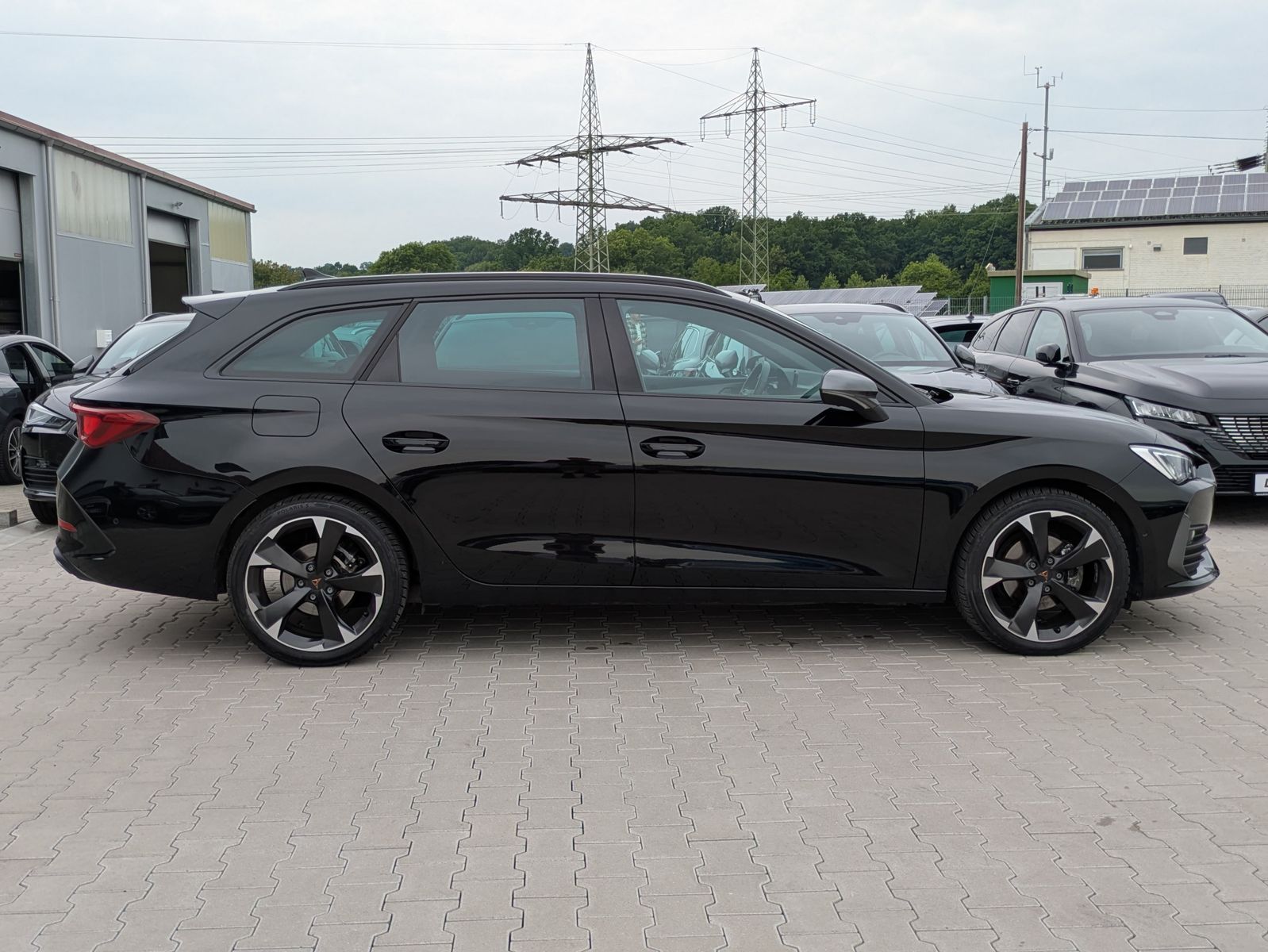 Fahrzeugabbildung CUPRA Leon 1.5 eTSI DSG MATRIX-LED*ACC*AHK*KAMERA*18"