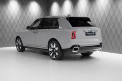 Cullinan Series II 2025 GREY/ORANGE 4 SEATS STAR