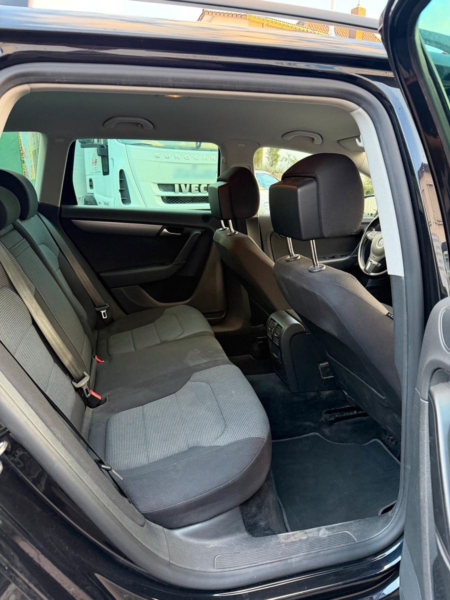Volkswagen Passat 2014 — photo 10