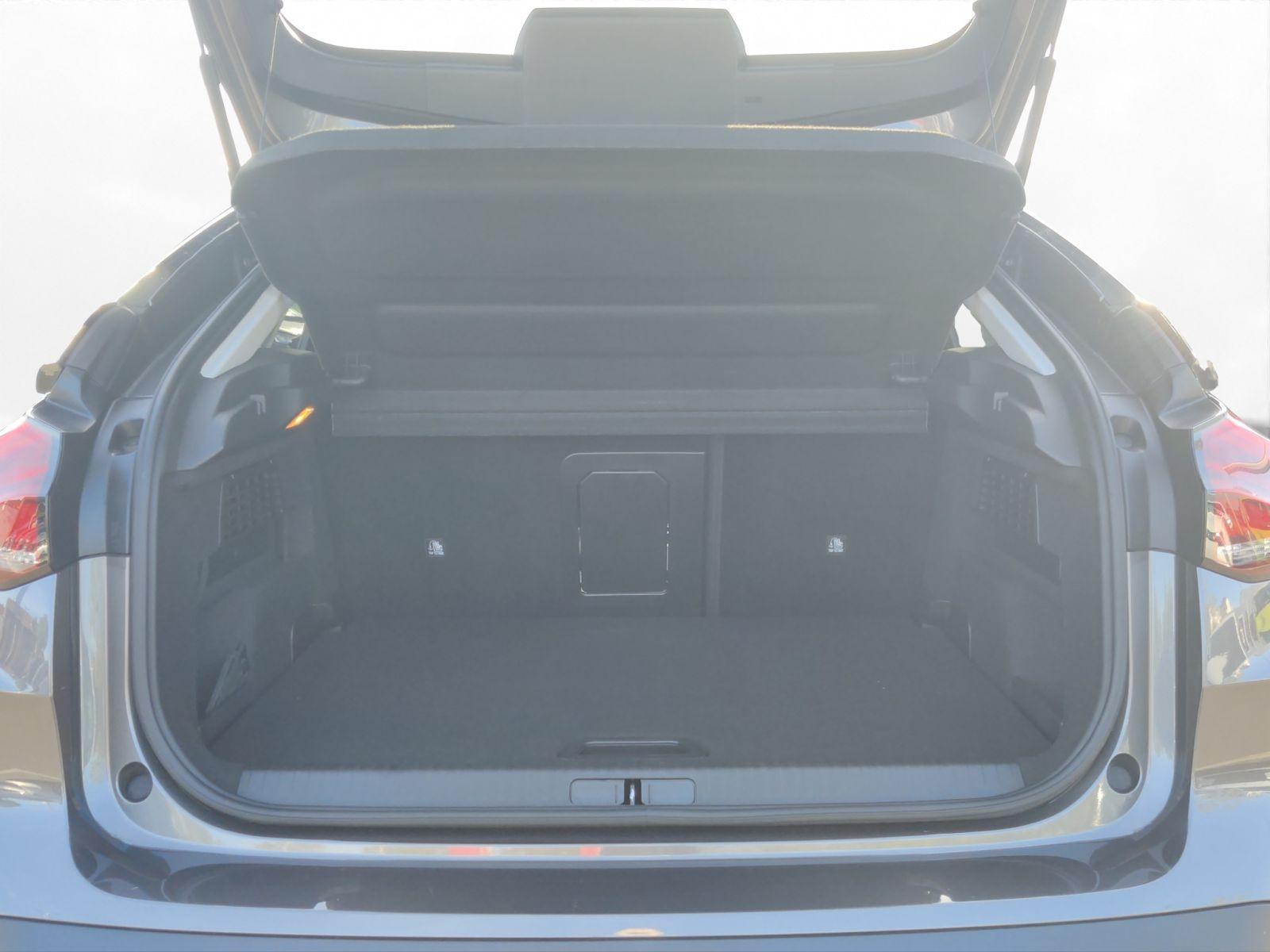Citroën C4 Shine PT130 EAT8 Kamera ACC PDC Kälte-Paket N