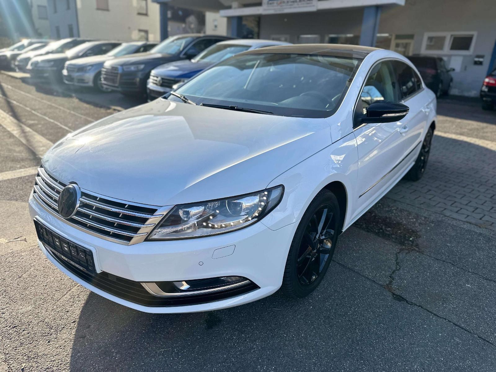 Volkswagen CC Highline 2.0TDI DSG Leder Xenon Glasdach Navi