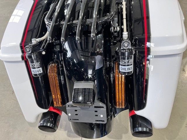 Fahrzeugabbildung Harley-Davidson CVO Street Glide CVO 117 Umbau