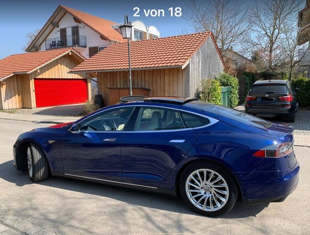 Tesla Model S 70 -