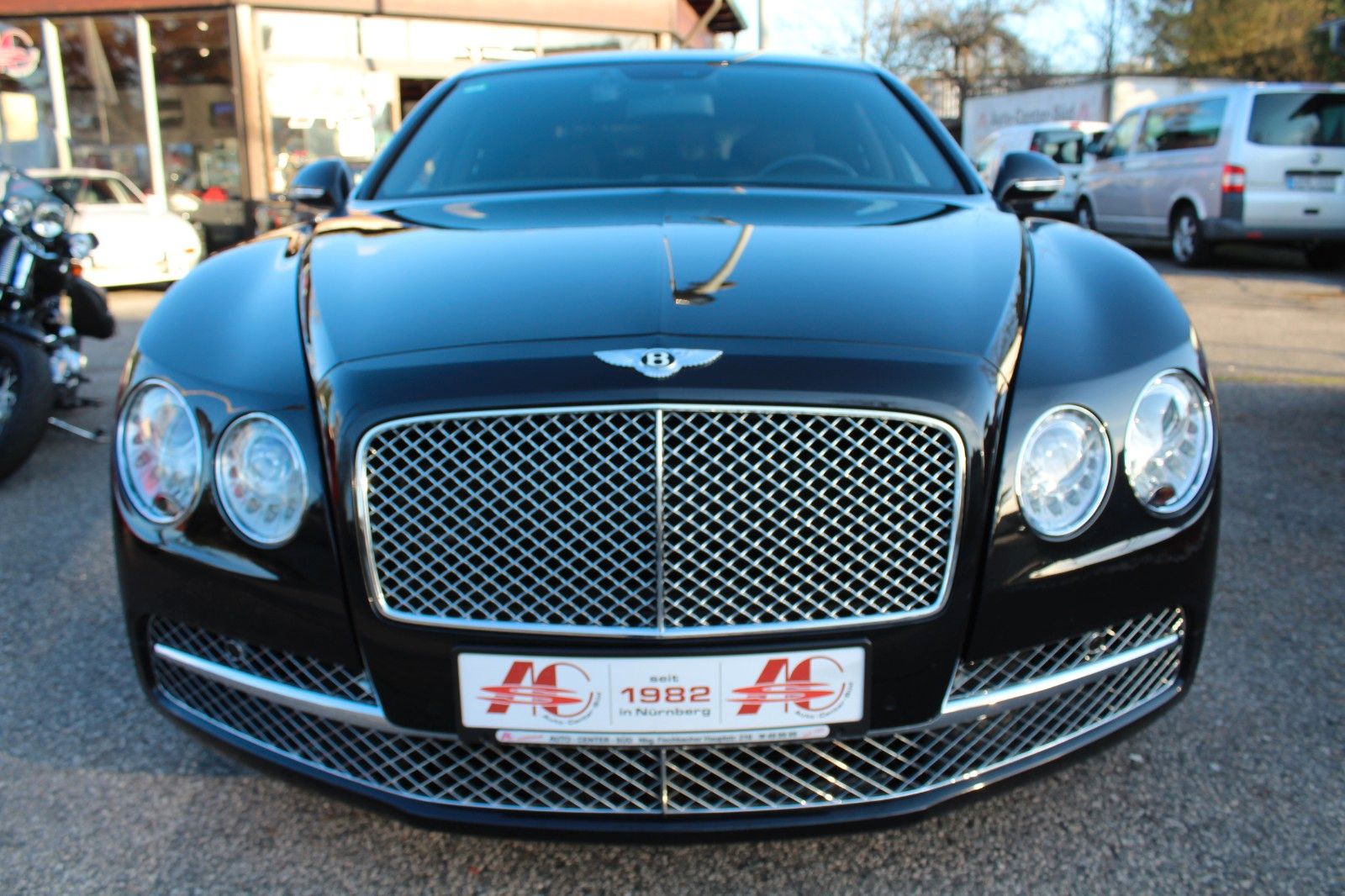 Flying Spur 6.0 W12 Muliner Ausstattung!