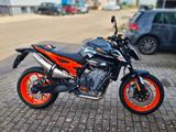 KTM Duke 890 GP mit Heizgriffen - KTM 890 DUKE GP