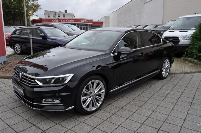 Volkswagen Passat 1.4 TSI Highline R LINE Active Info ACC