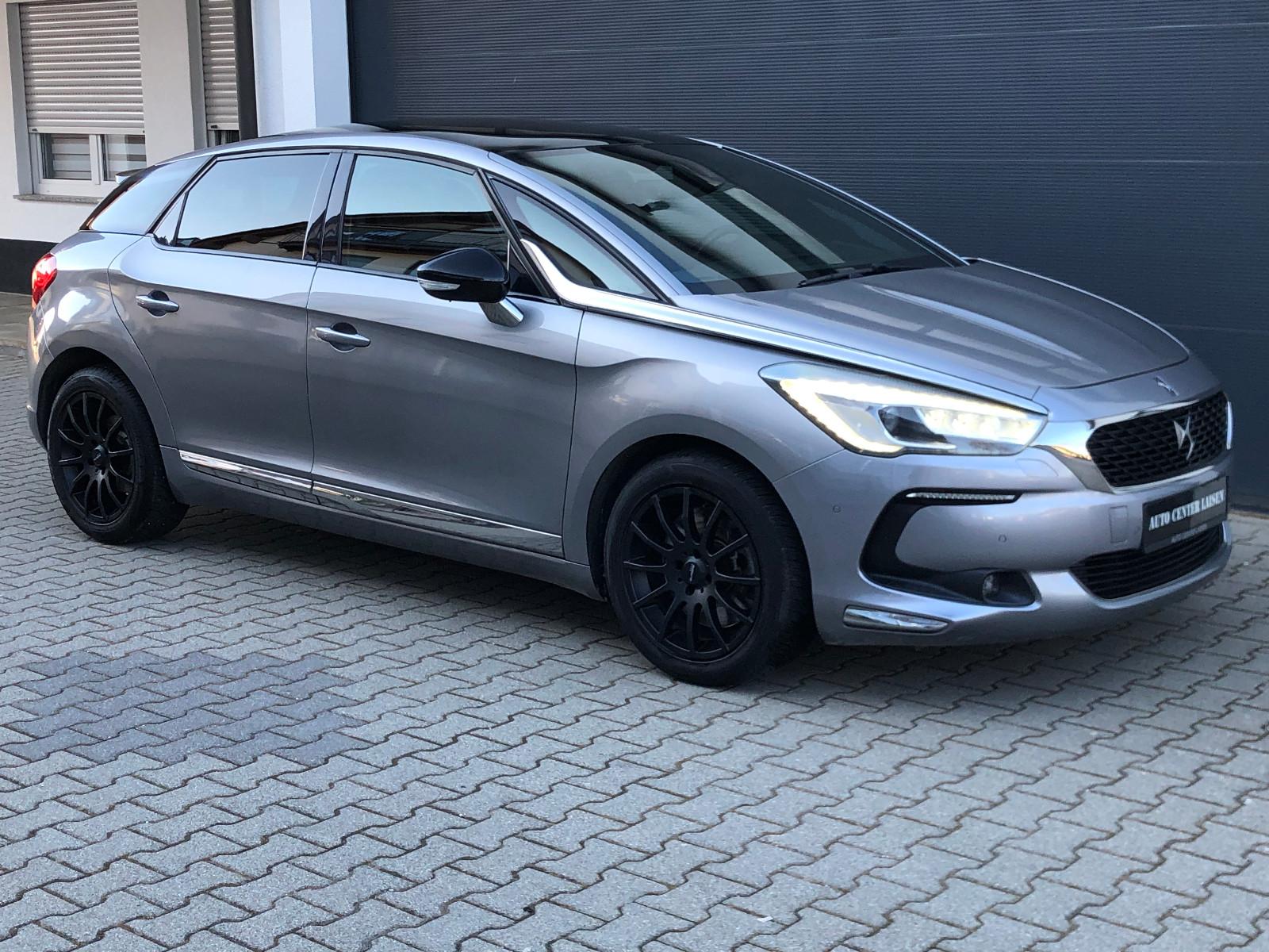 Citroën DS5 SportChic BiXenon Pano Navi PDC Kamera AHK