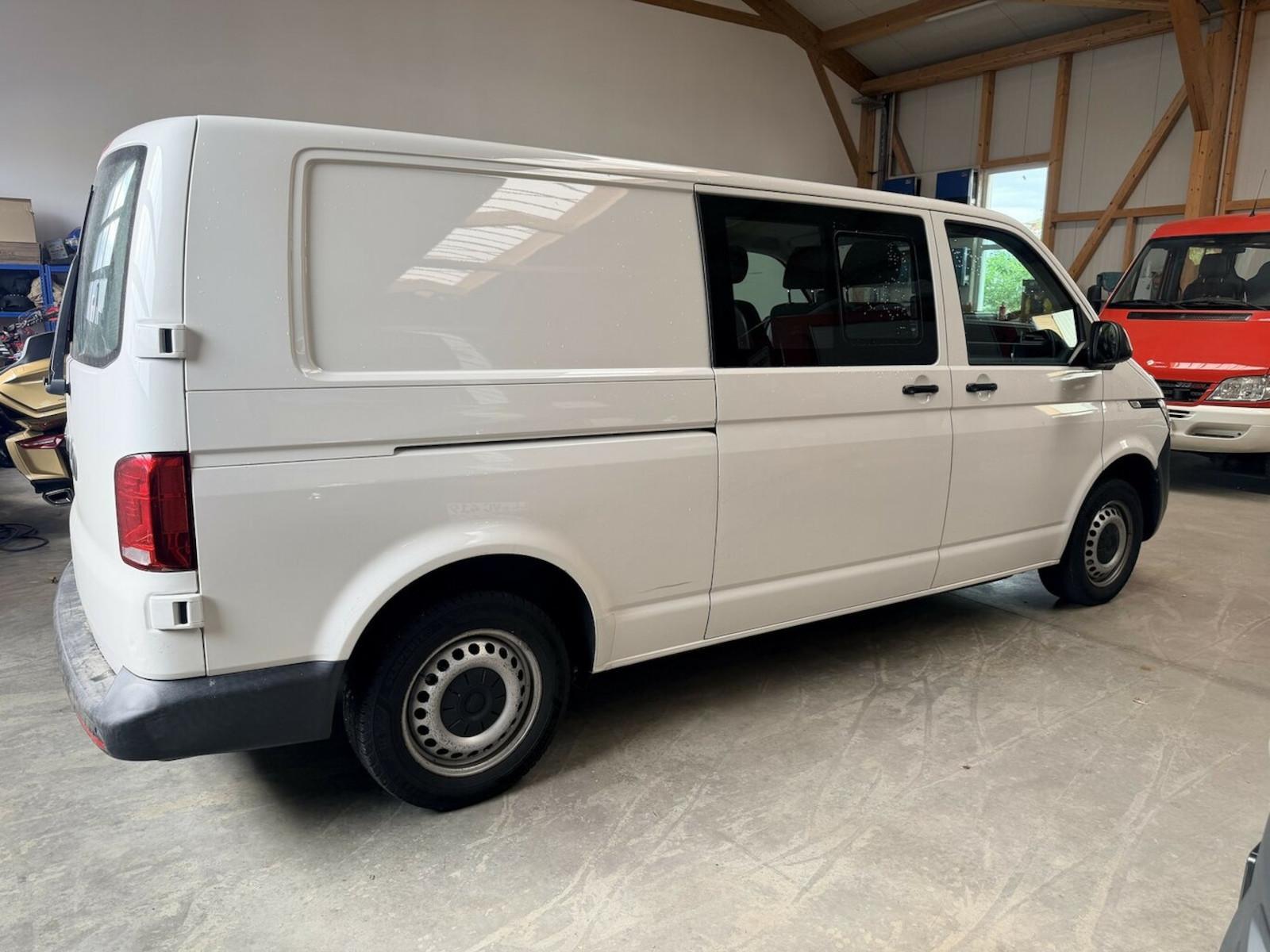 Volkswagen T6 andere T6.1 2.0 TDI Kasten 6-Sitzer lang 1. Hand, миниатюра 4