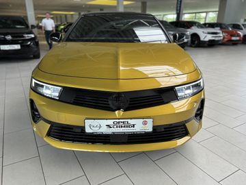Fotografie 2 des Opel Astra 1.2 Turbo GS AHK