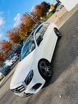 Mercedes-Benz 220D AMGline,TOP Zust,Pan,Navi,Ahk,Cam,Wintereif - weiße Mercedes-Benz 220
