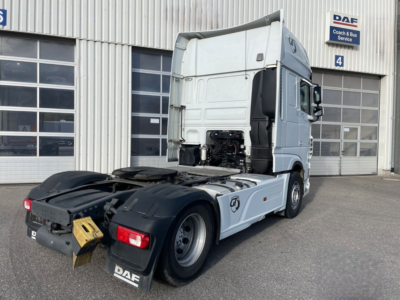 Fahrzeugabbildung DAF FT XF480 SSC, 2x Tank, Standklima, Lampenbügel