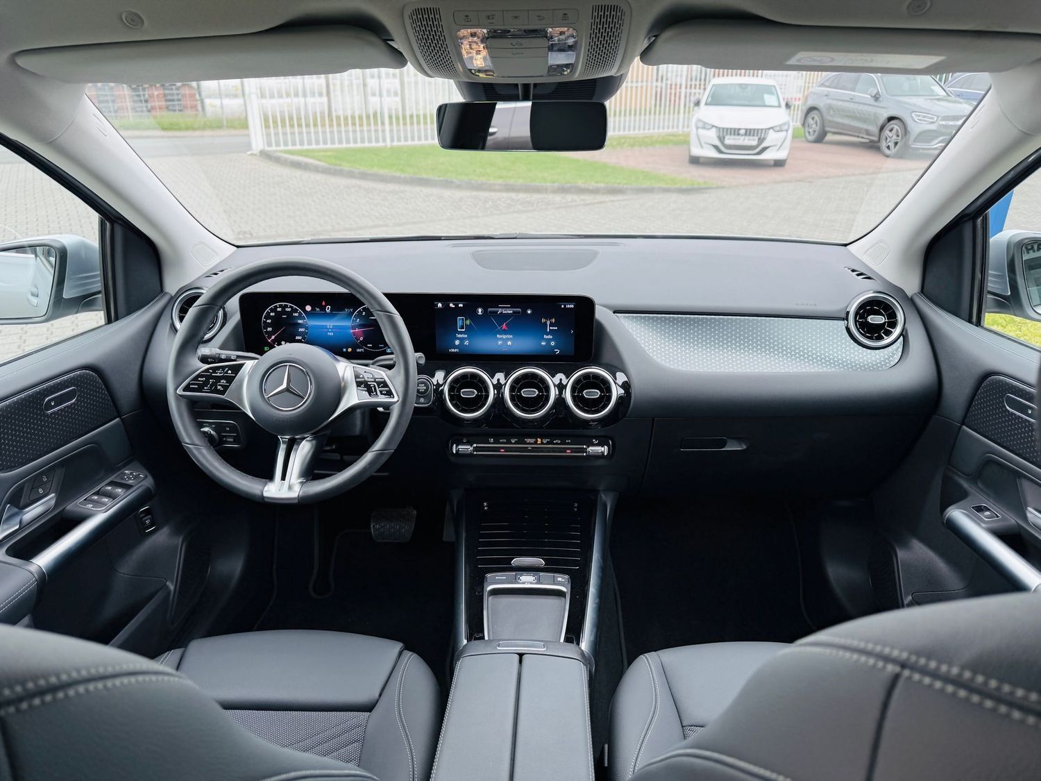 Fahrzeugabbildung Mercedes-Benz B 180 PROGRESSIVE, Autom., LED, SHZ, RFK, PTS, E