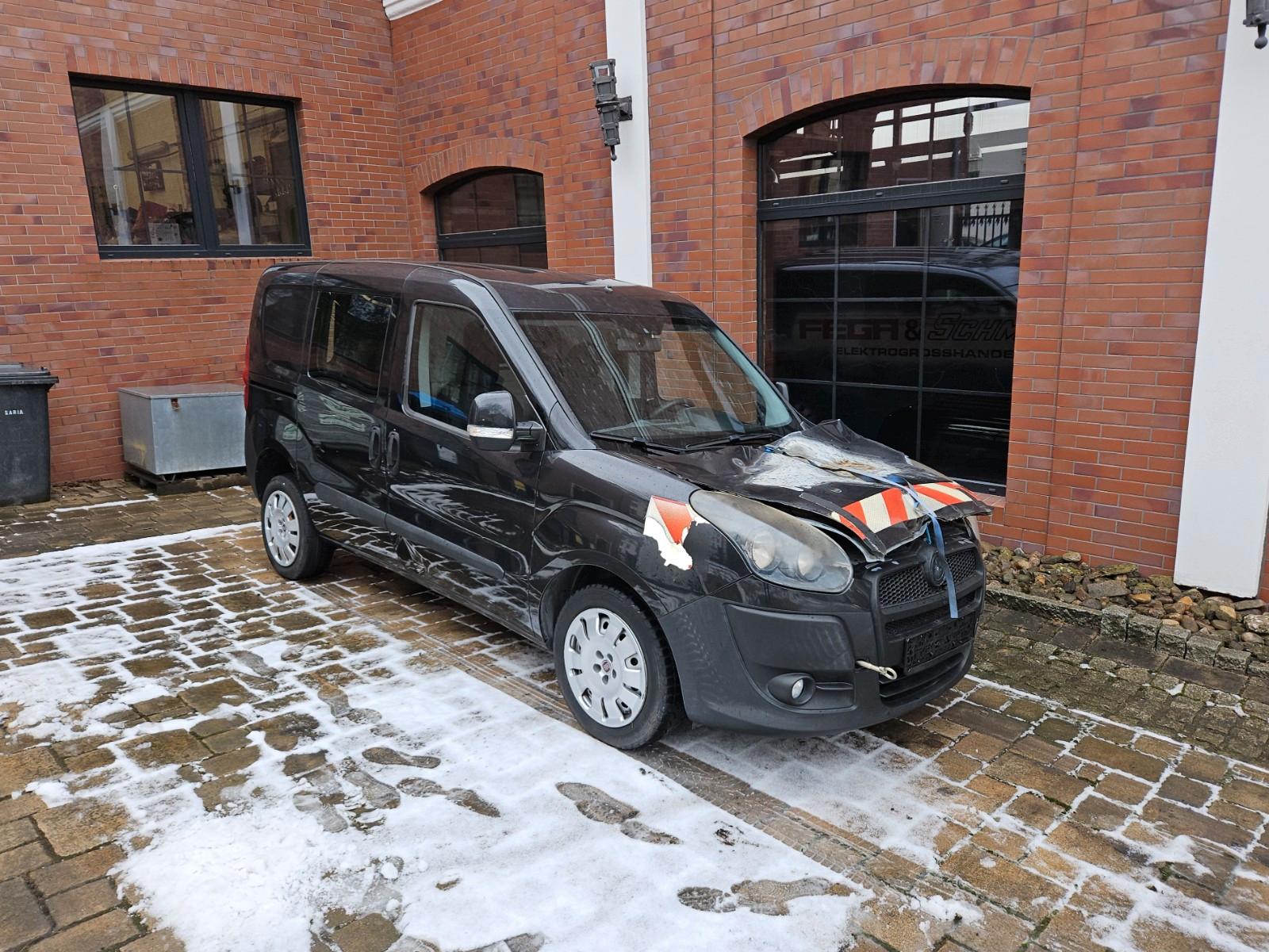 Fiat DOBLO CARGO 1.4 TB CNG SX / Klimaanlage