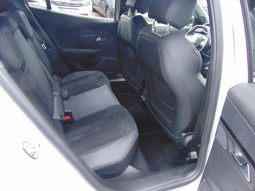 Bild 10 Peugeot 2008 GT