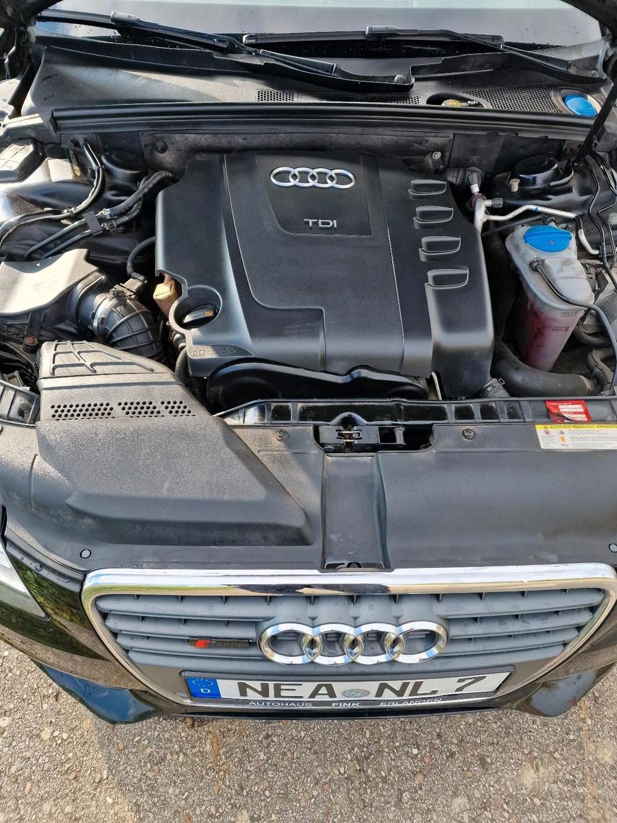 Audi A4 2011 — photo 7