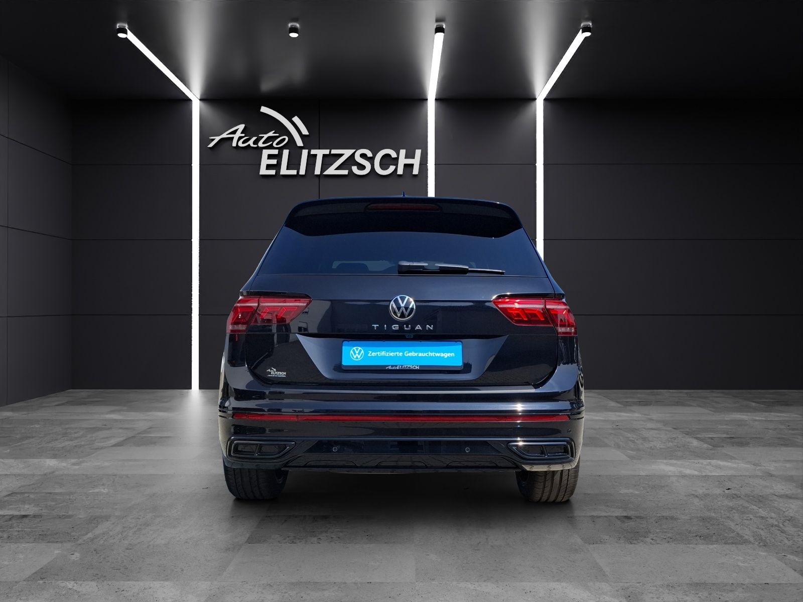 Fahrzeugabbildung Volkswagen Tiguan TDI R-Line DSG STH Matrix AHK Navi AID AC