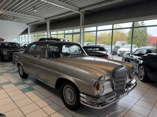 Mercedes-Benz 220SEb W111 sehr gepflegt