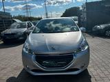 Peugeot 208 Allure - silberne Peugeot 208