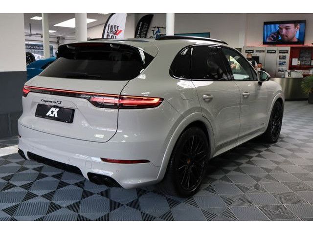 Porsche Cayenne GTS InnoDrive Head-Up Standh. Panorama foto 7