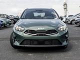 Kia cee'd SW 1.5T DCT Vision Navi PDC Kamera SHZ - mit Benzin-Antrieb: Grün, Scheckheftgepflegt