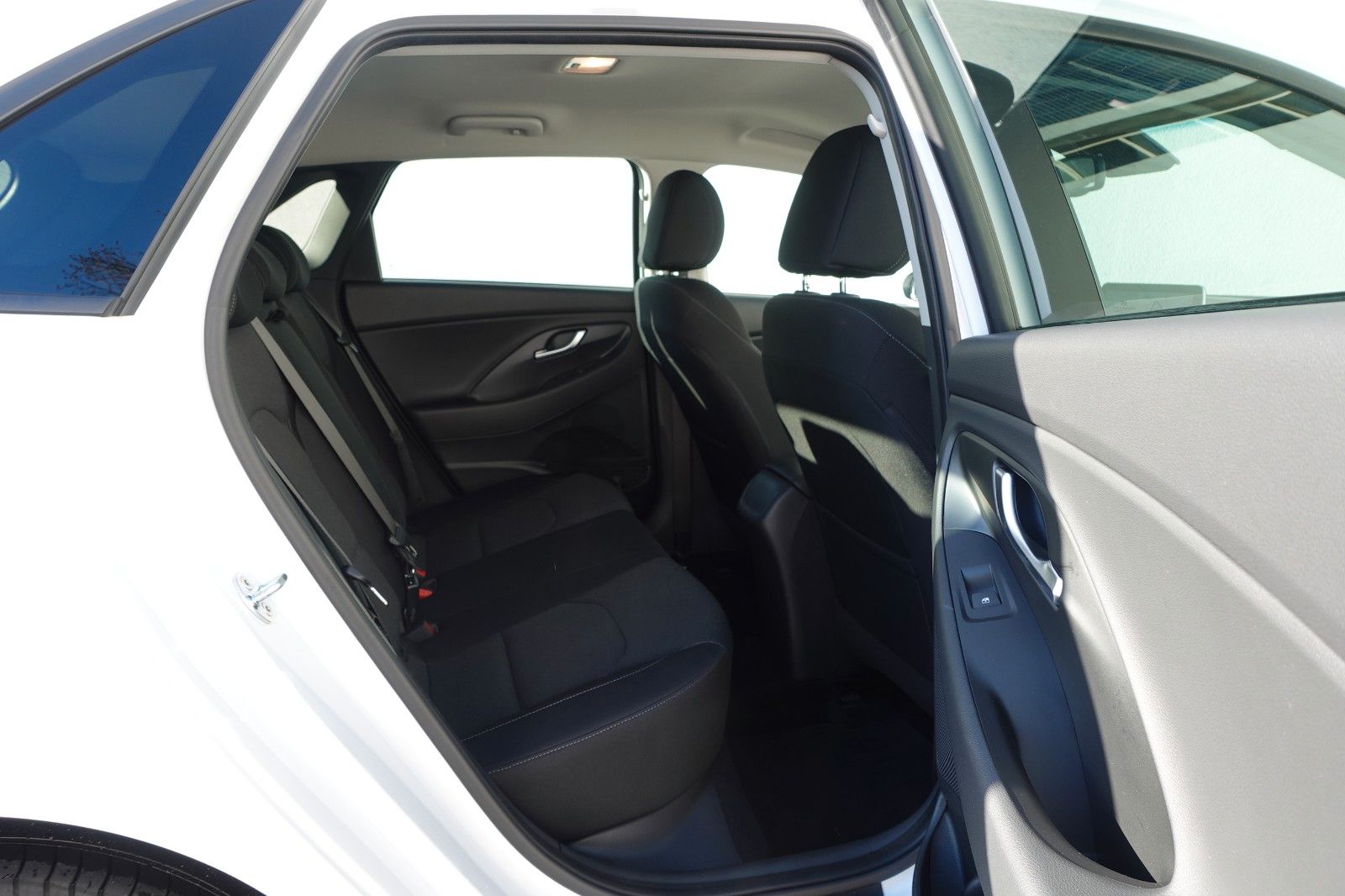Fahrzeugabbildung Hyundai i30 Edition 30+ 1.0T-GDI AUTOMATIK,Navi,Kamera