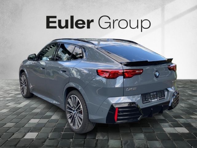BMW iX2 eDrive20 M-Sport-Pro Pano 20'' Iconic adLED foto 3