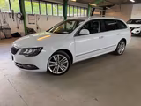 Skoda Superb Combi Elegance 2,0tdi 140hk - Skoda Superb: Kombi, Elegance