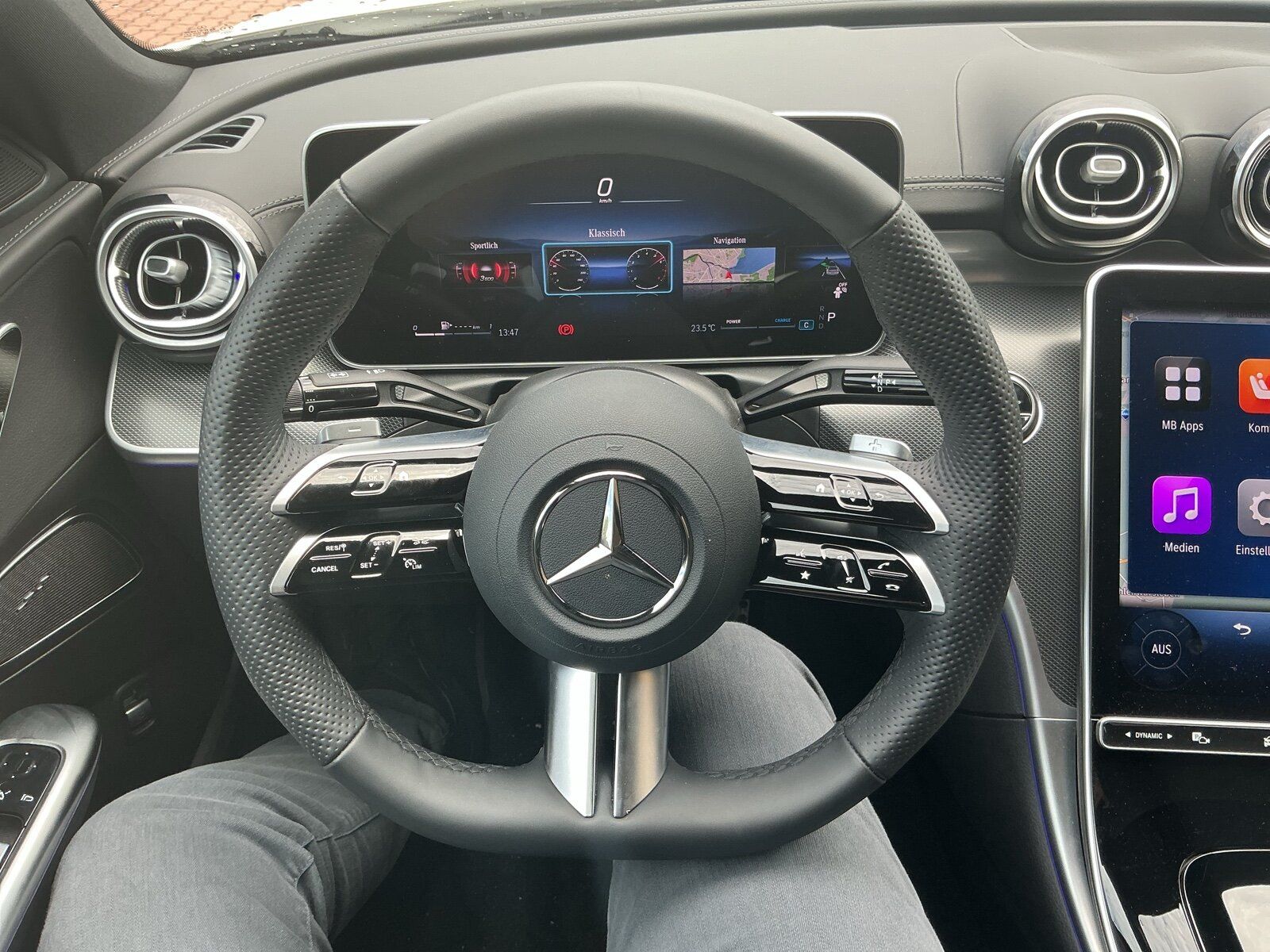 Mercedes-Benz C 200 AMG Edition PanoD 360Ka Nightp Mem Distro foto 13