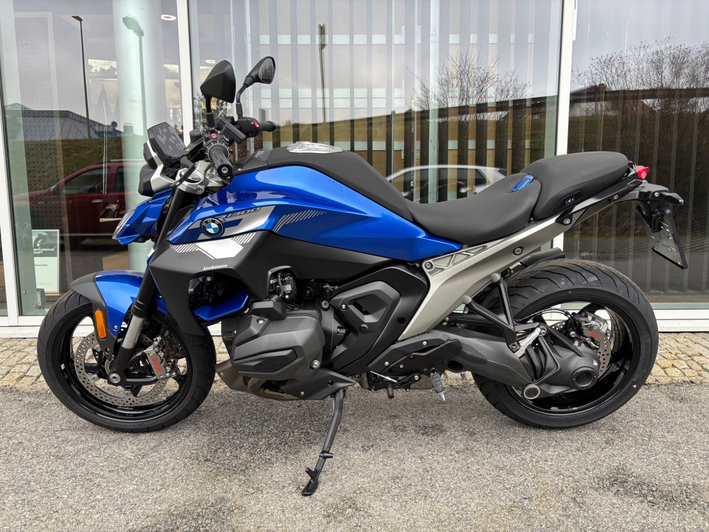 Fahrzeugabbildung BMW R 1300 R Exclusive 3 Pakete