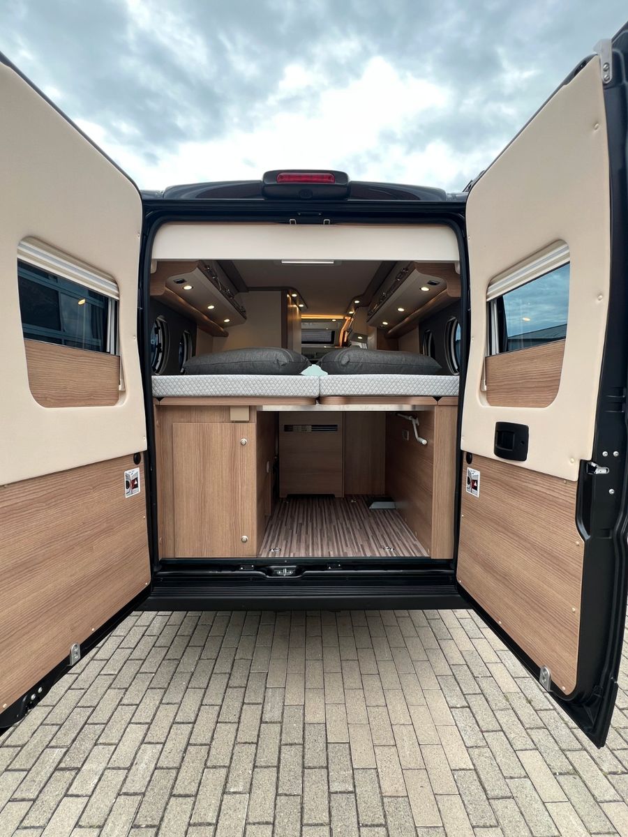 Fahrzeugabbildung Malibu Van Family 4 GT skyview 640 LE RB Aufstelldach