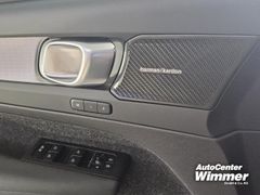 Foto Nummer 17: VOLVO XC 40