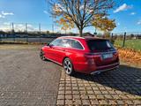 Mercedes-Benz E 220 d 4MATIC T Autom. - - rote Mercedes-Benz E-Klasse