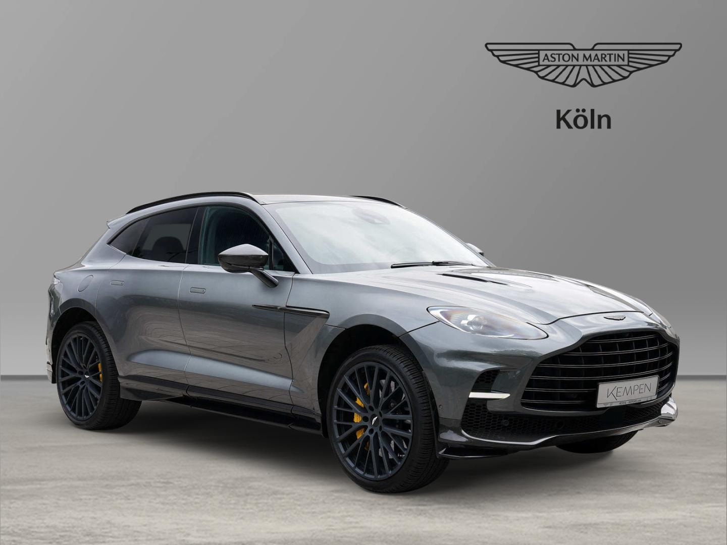 Aston Martin DBX 707 Magneti Silver / Phantom Grey Carbon Ext