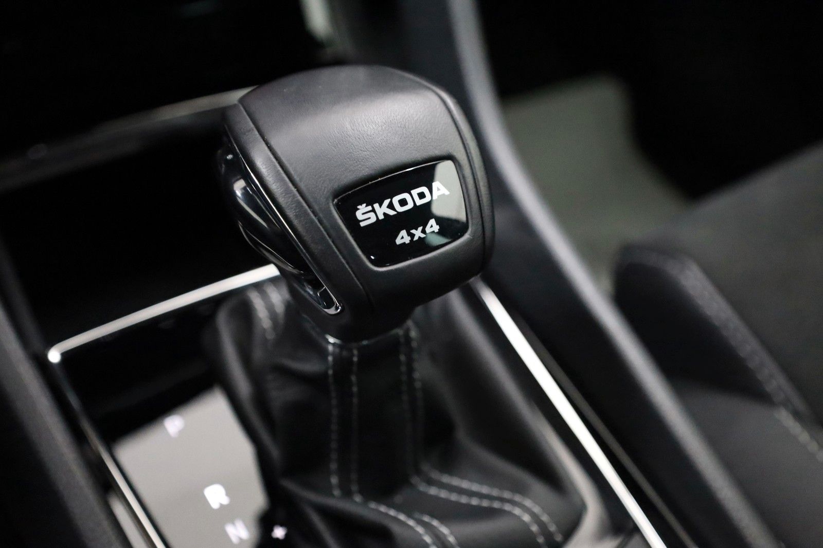 Fahrzeugabbildung SKODA Kodiaq Sportline 4x4,DSG, ACC, Matrix+WR, AHK el