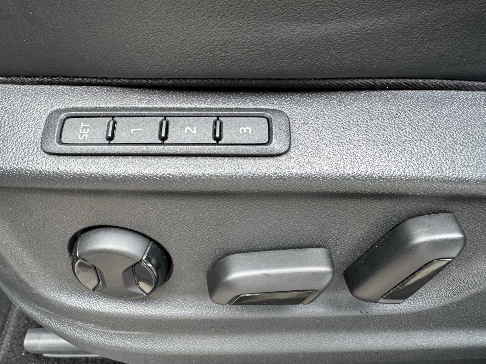 Fahrzeugabbildung SKODA Kodiaq Sportline 4x4*RFK*AHK*eHeck