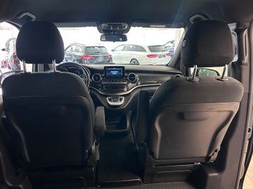 Mercedes V 220 - 7