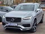 Volvo XC90 R Design AWD *Vollausstattung *1.Hand - silberne Volvo XC90