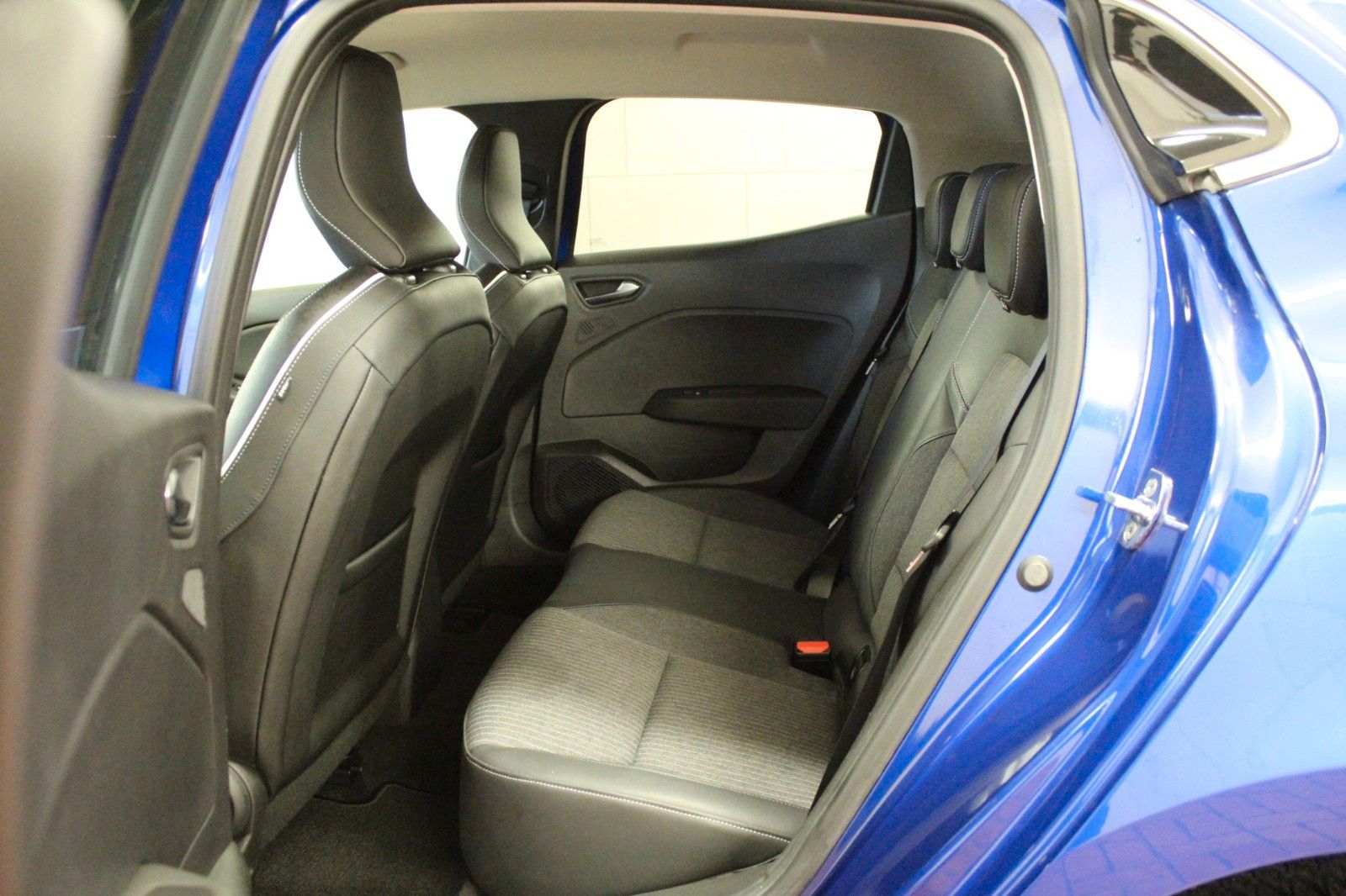 Fahrzeugabbildung Renault Clio TCe 90 Intens*Winterpaket*City Paket*