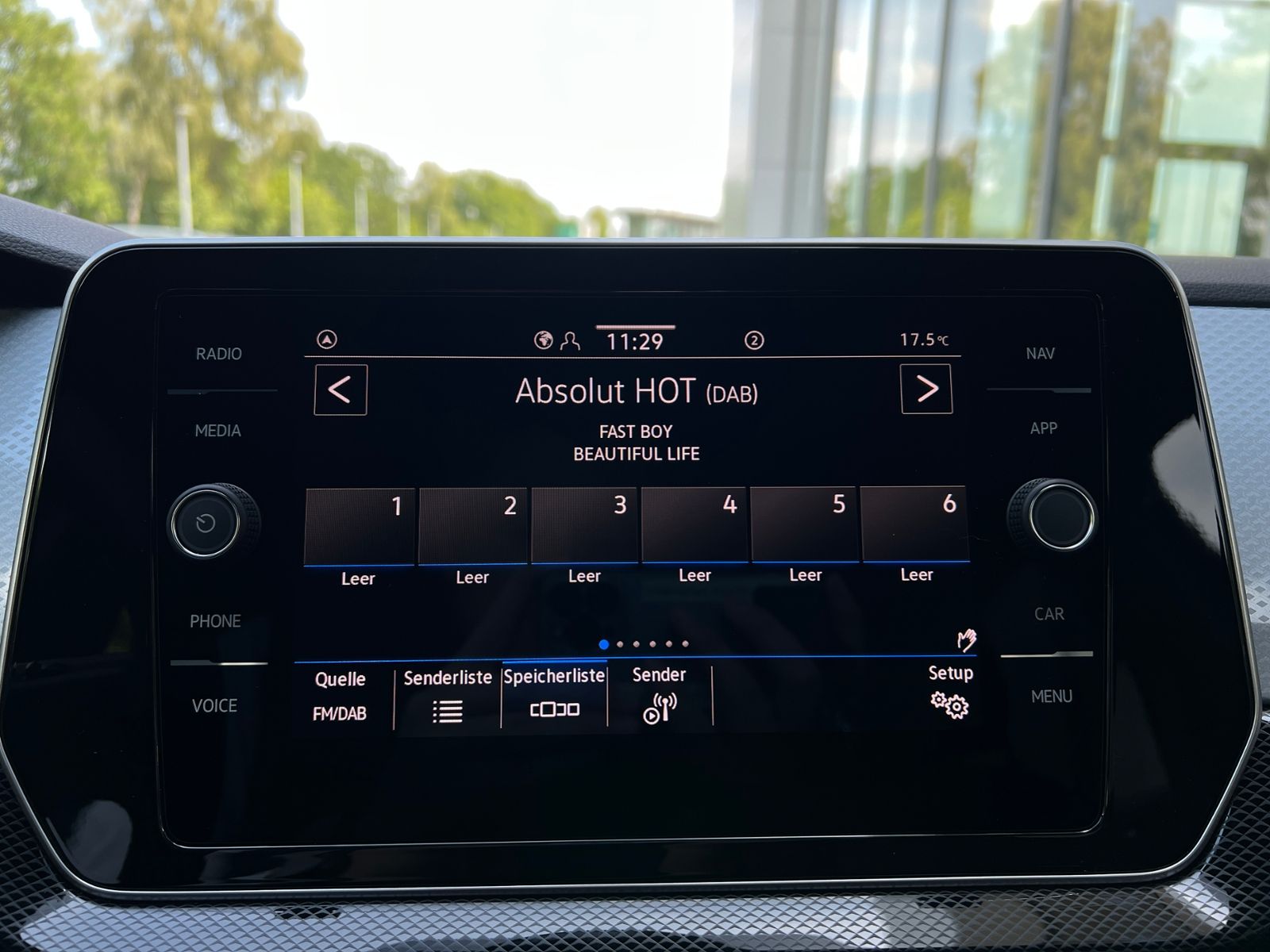Fahrzeugabbildung Volkswagen T-Cross ENERGY 1.0 TSI DSG *AHK,Side Assist,Navi
