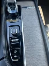 Volvo XC90 B5 ( 235 PS )/ATG8/LUFT/360°/Head-Up/AHK - Volvo XC90 Gebrauchtwagen in Bremen