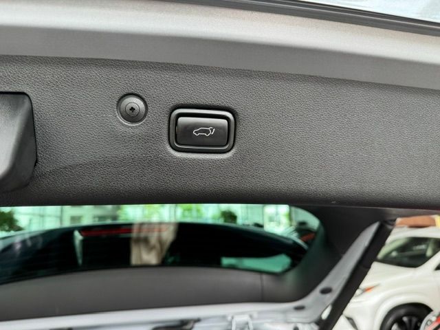 Fahrzeugabbildung Kia Sportage Platinum Edition 4WD AHK LEDER LED