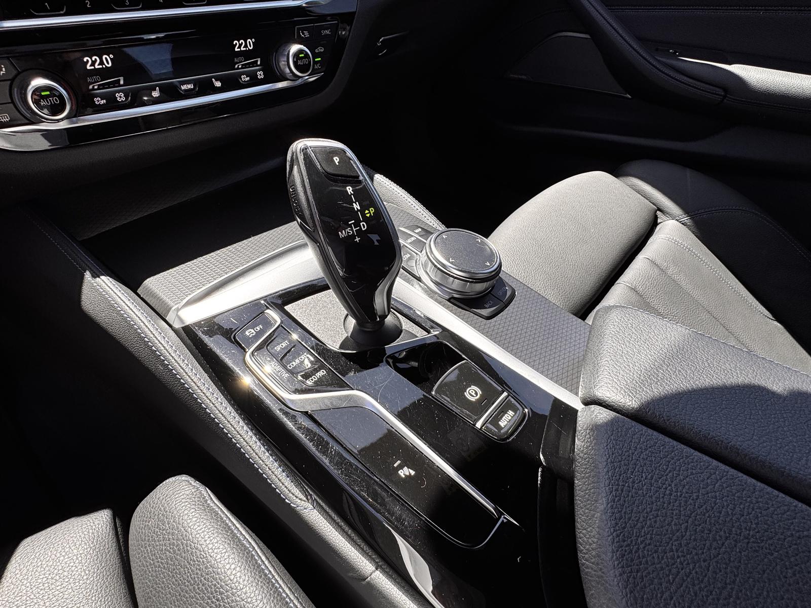 BMW M550i xDrive Limousine Harman Memory DAB