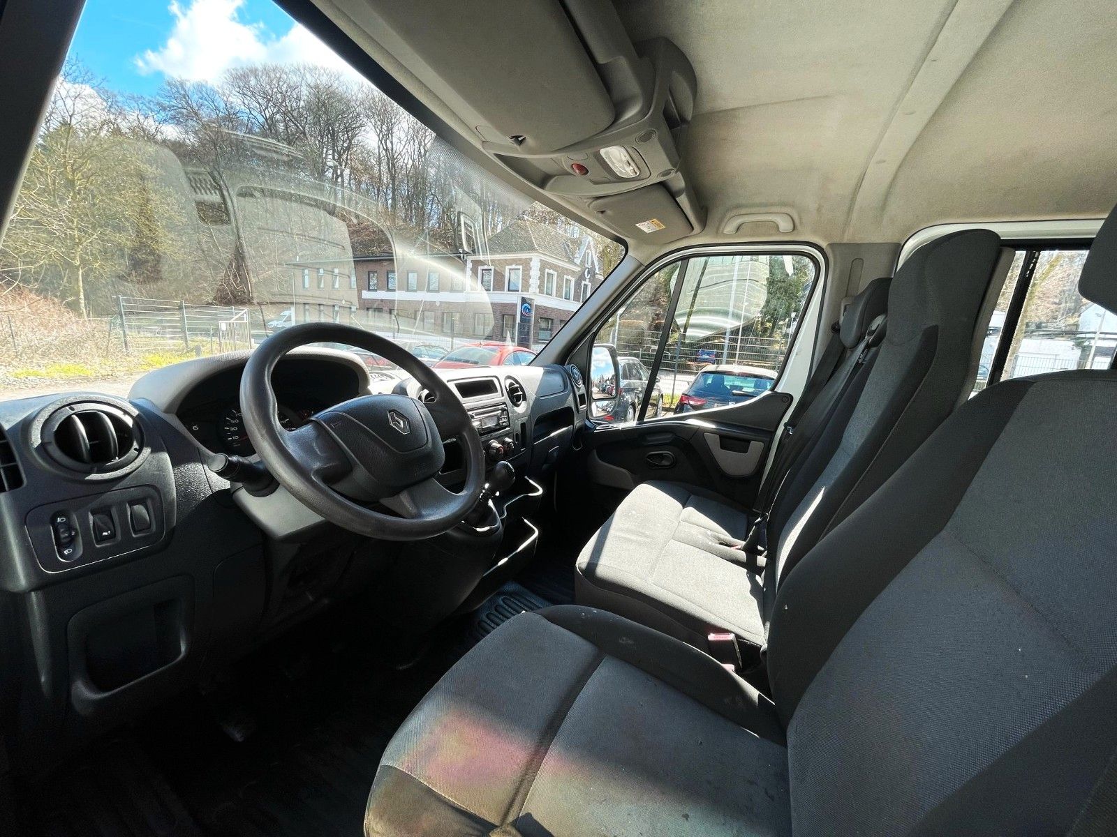 Fahrzeugabbildung Renault Master III DoKa PRITSCHE L3H1 3,5t AHK 7-SITZ AC