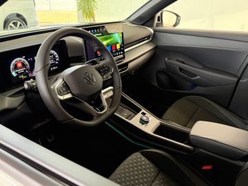 Volkswagen T-Roc 1.5 eTSI R-LINE NEUES MODELL AHK SOFORT
