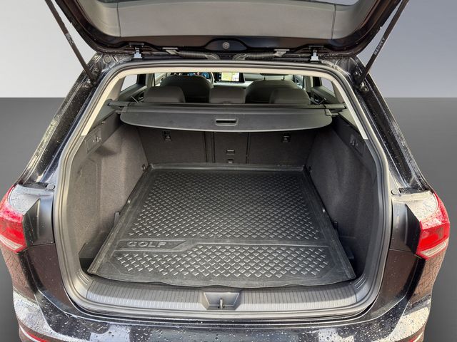 Golf VIII Variant 2.0 TDI Life DSG AHK ACC LED