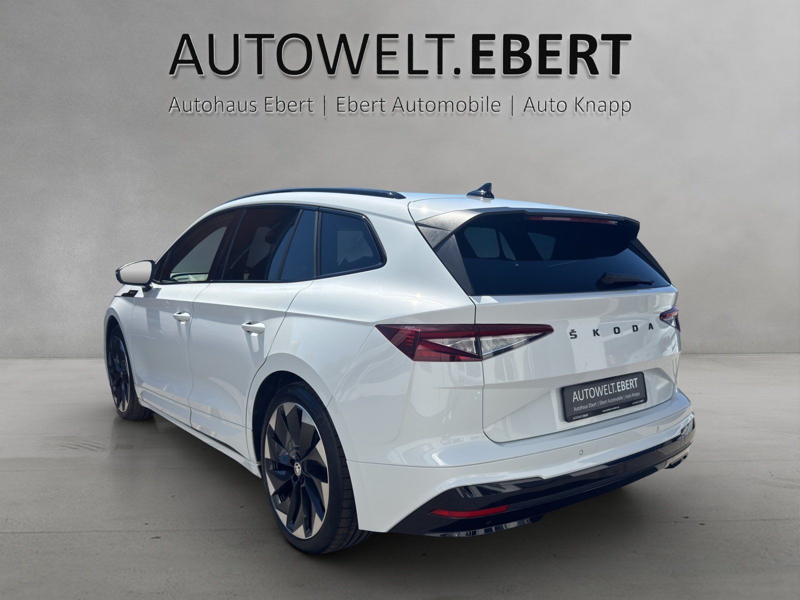Fahrzeugabbildung SKODA Enyaq iV 80x Sportline/WÄRMEPUMPE/ACC/KAMERA/SHZ