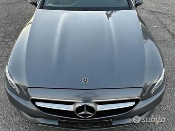 Mercedes E 220 - 8