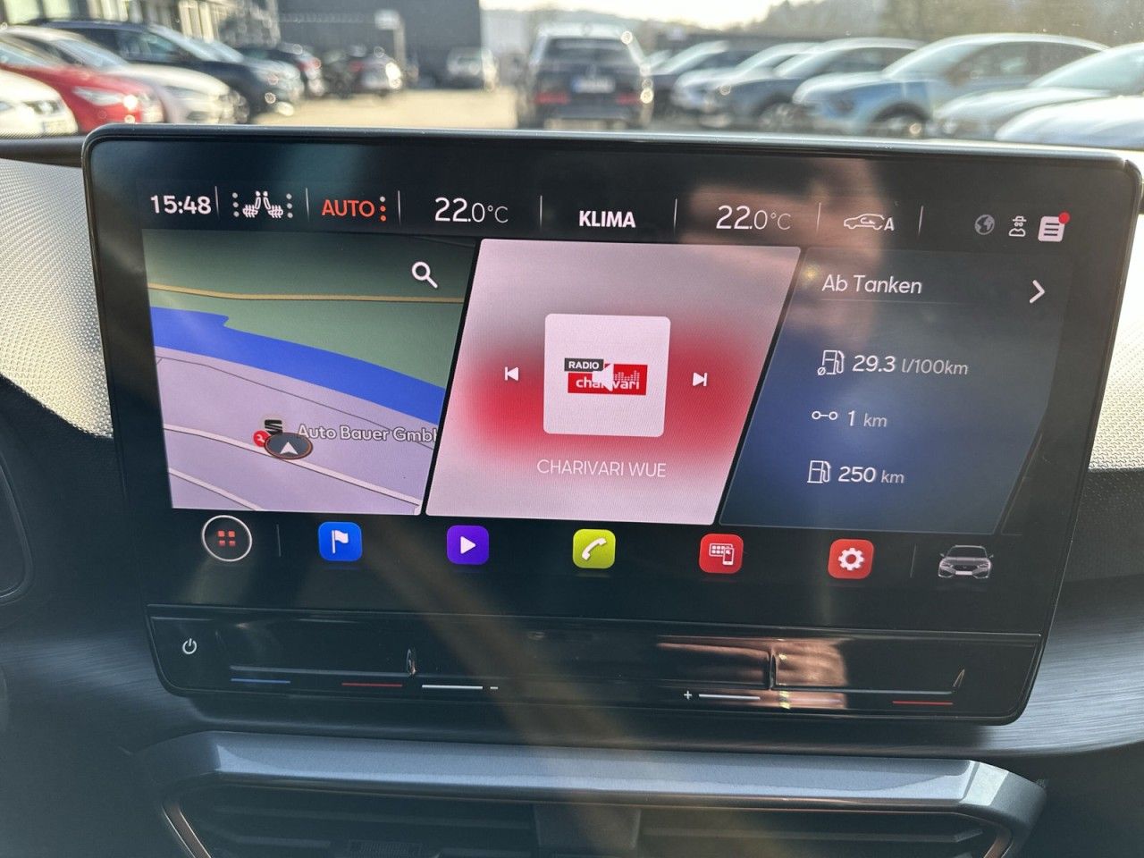 Fahrzeugabbildung CUPRA Leon Sportstourer VZ 2.0 TSI 4Drive DSG - mit KI generiert/bearbeitet