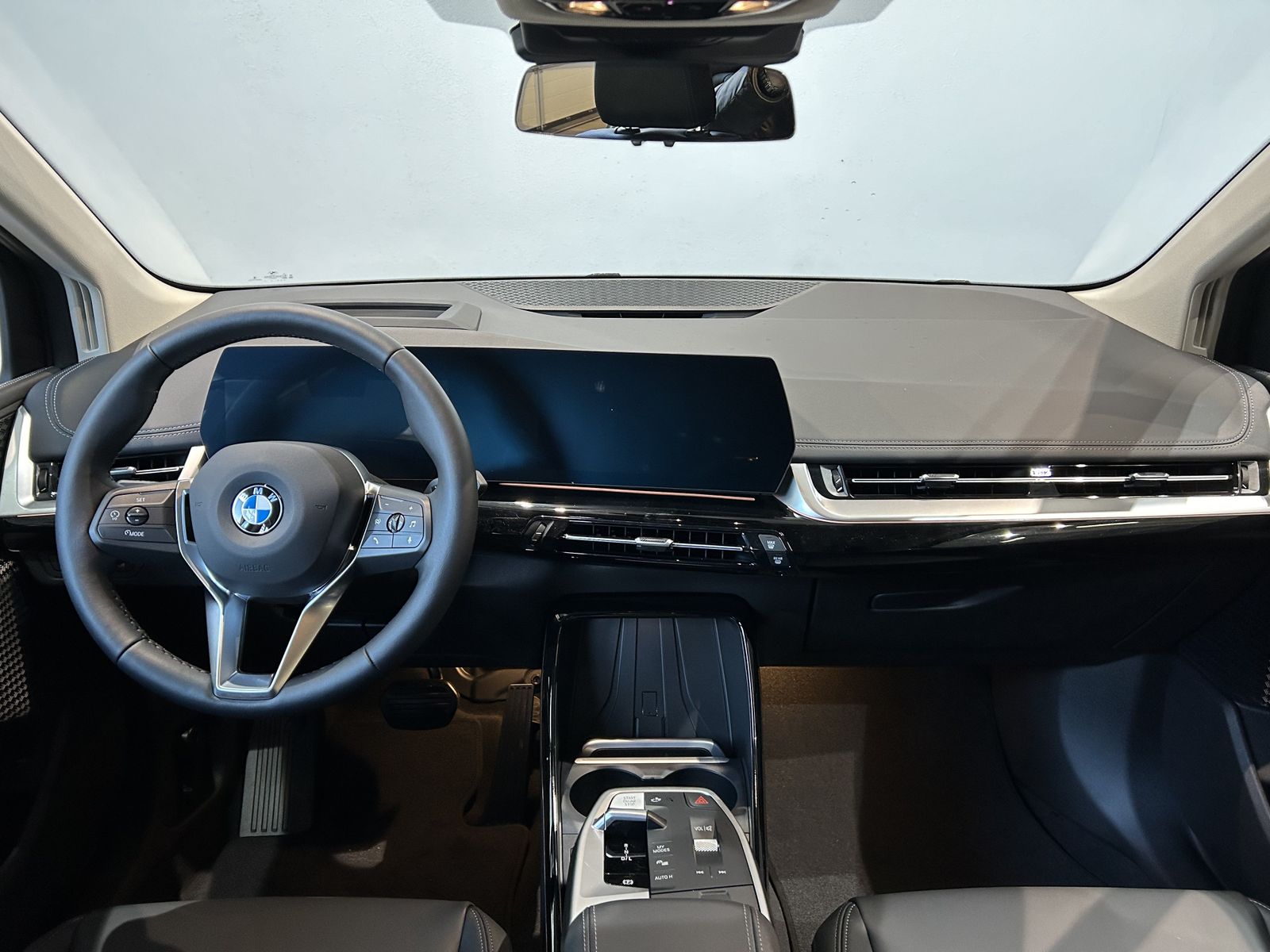 Fahrzeugabbildung BMW 218i Head-Up Display, Anhängerkupplung DAB LED