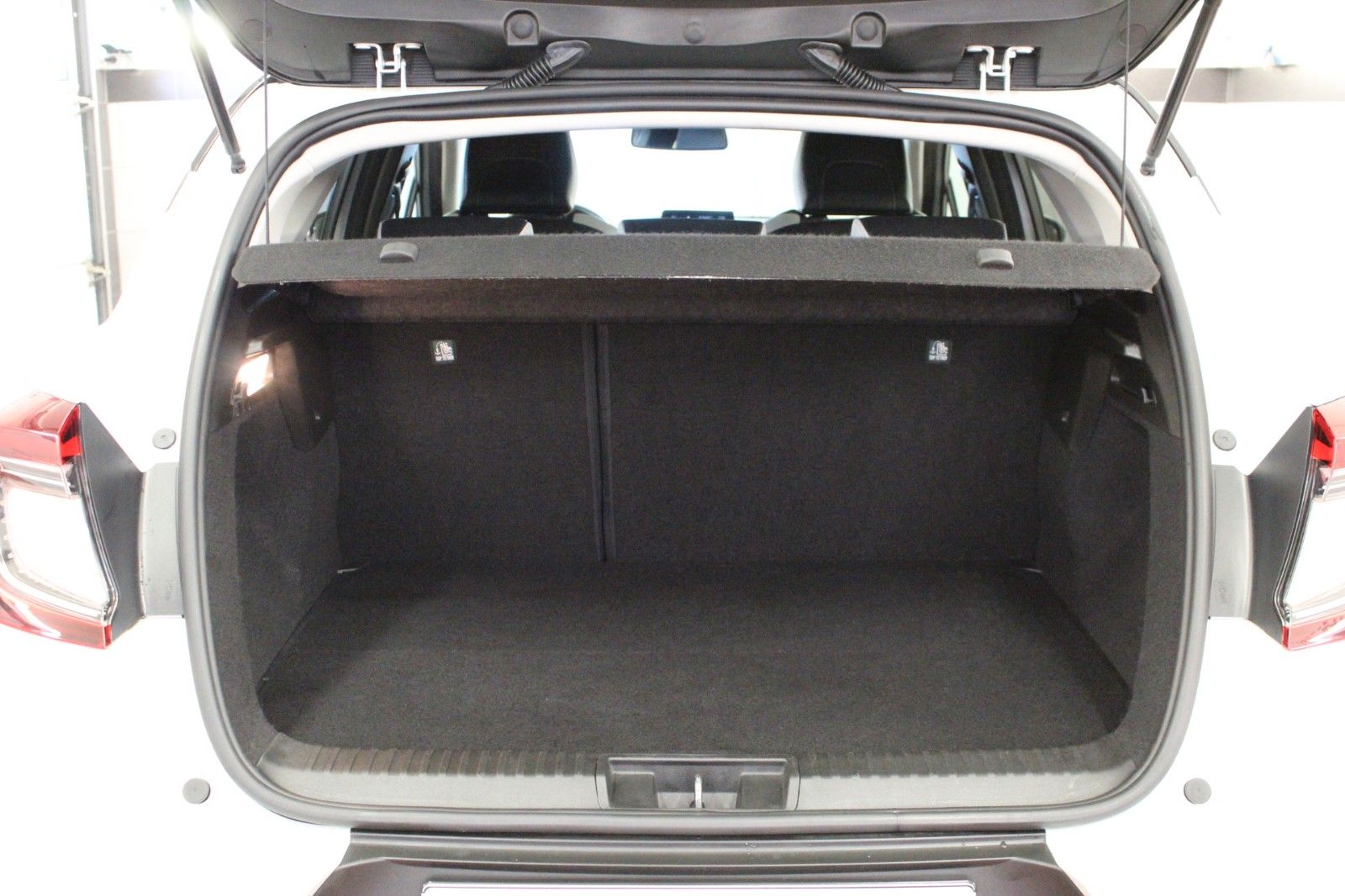 Fahrzeugabbildung Renault Captur E-Tech Plug-in 160 Plug in Hybrid